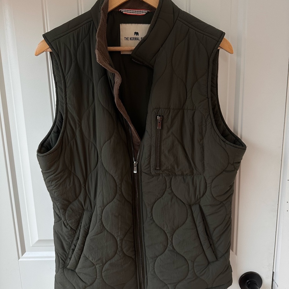 NORMAL BRAND OLIVE VEST WITH CORDUROY COLLAR